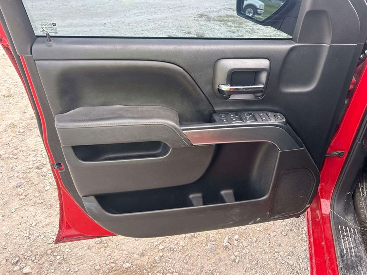 2015-chevrolet-silverado-1500-image-11