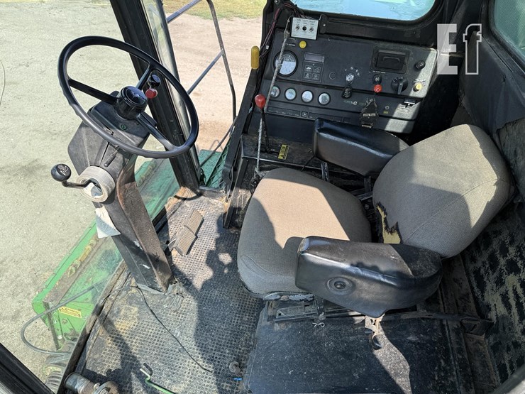 john-deere-8820-image-42