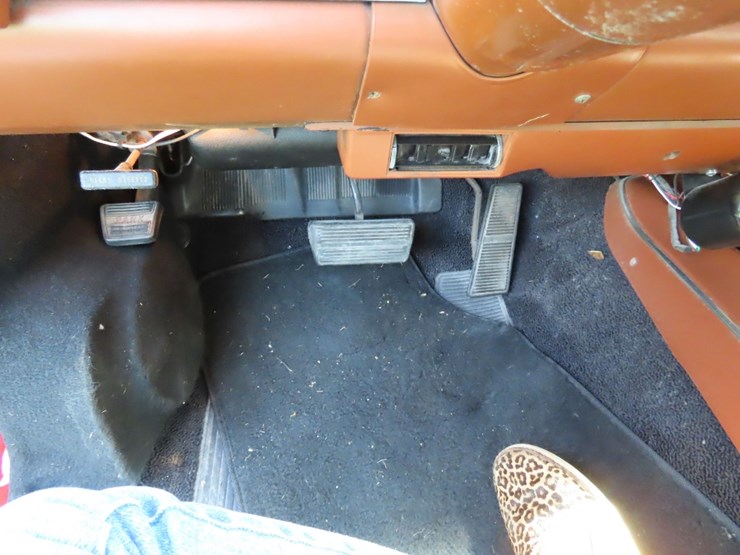 1971-cutlass-supreme-convertible-image-27