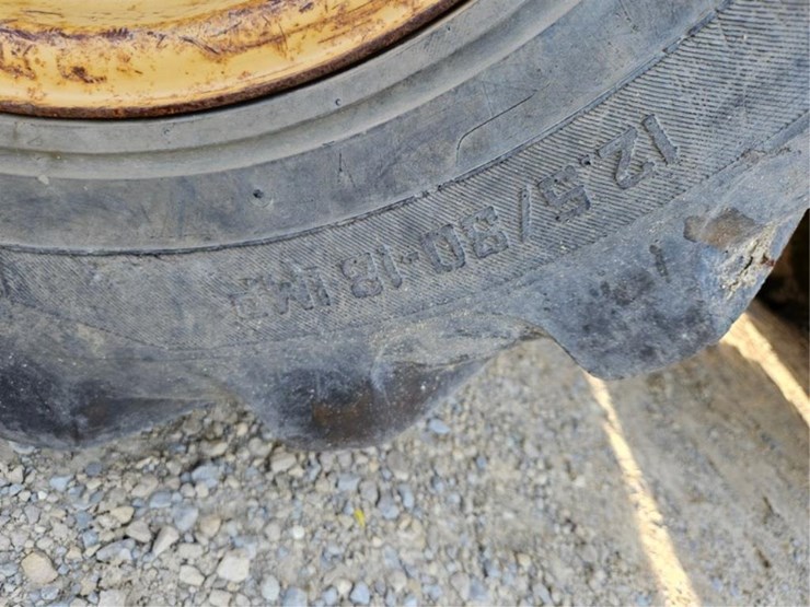 caterpillar-430d-image-54