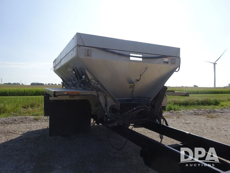 2021-john-deere-f4365-image-7