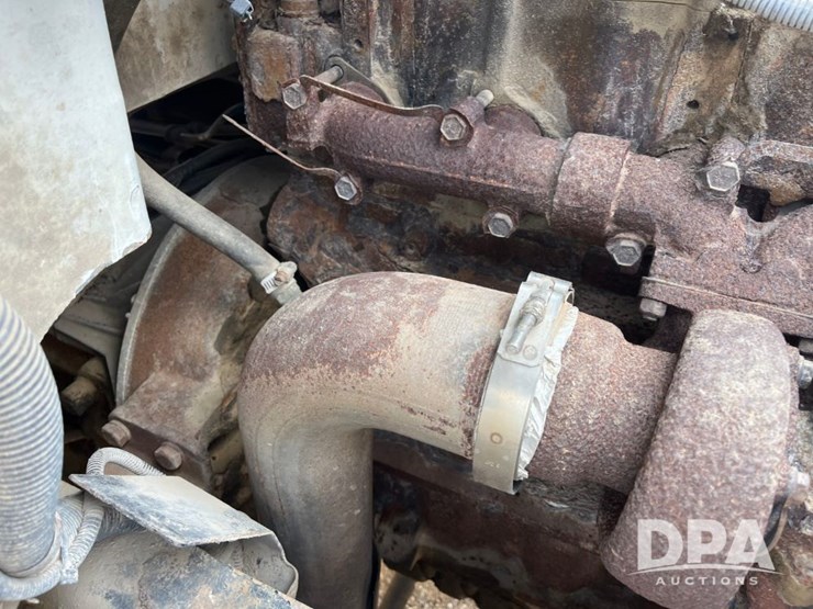2000-freightliner-fl70-image-66