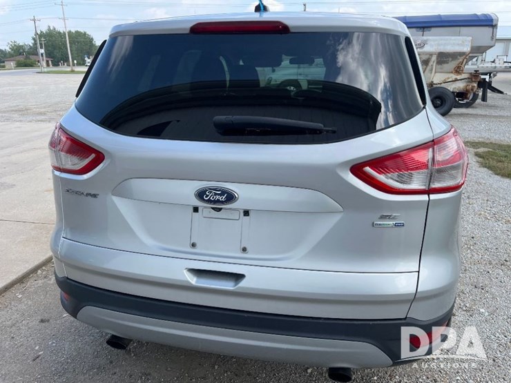 2015-ford-escape-se-image-25
