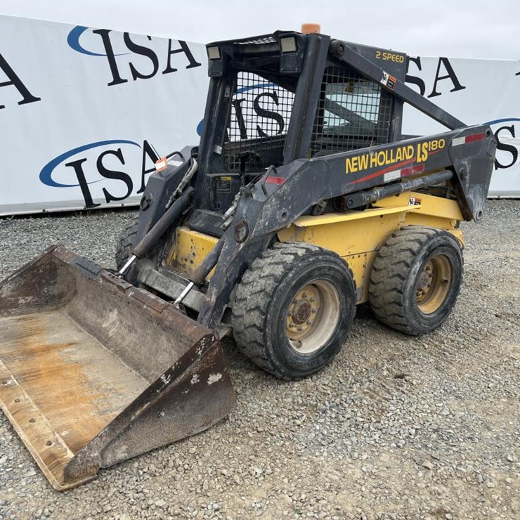 2001 NEW HOLLAND LS180