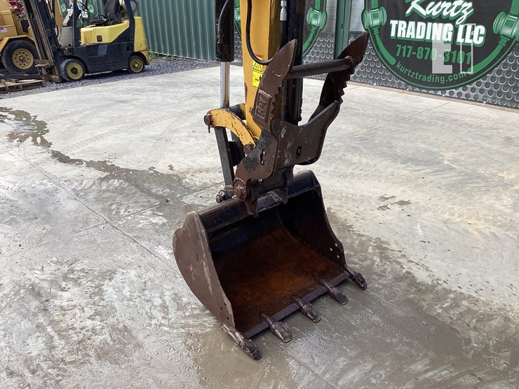 2015-caterpillar-305.5e2-cr-image-11