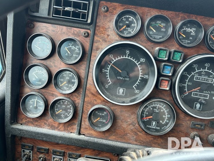 1999-kenworth-t600-image-46