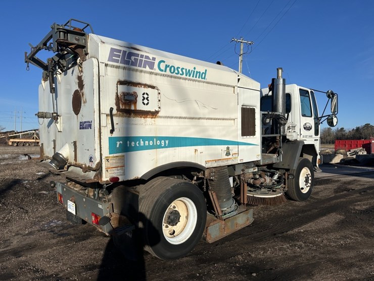 2003-sterling-sc8000-image-5