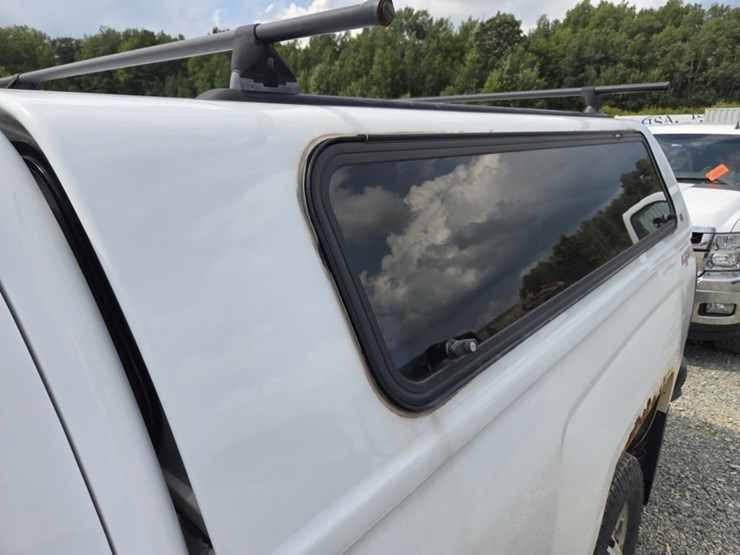 2016-chevrolet-2500hd-image-26