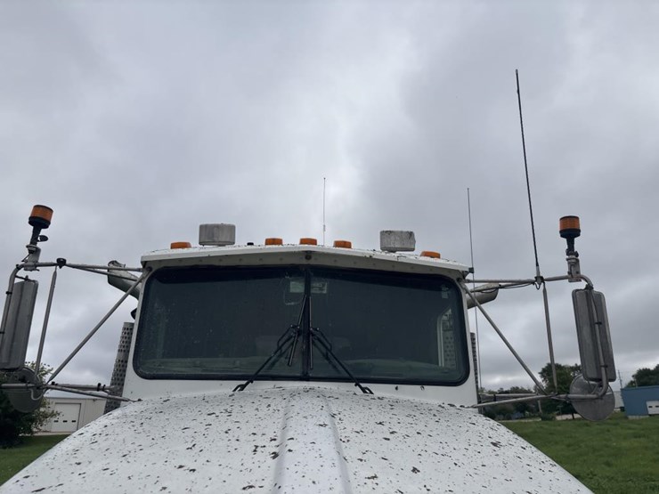 2004-kenworth-t800-image-10