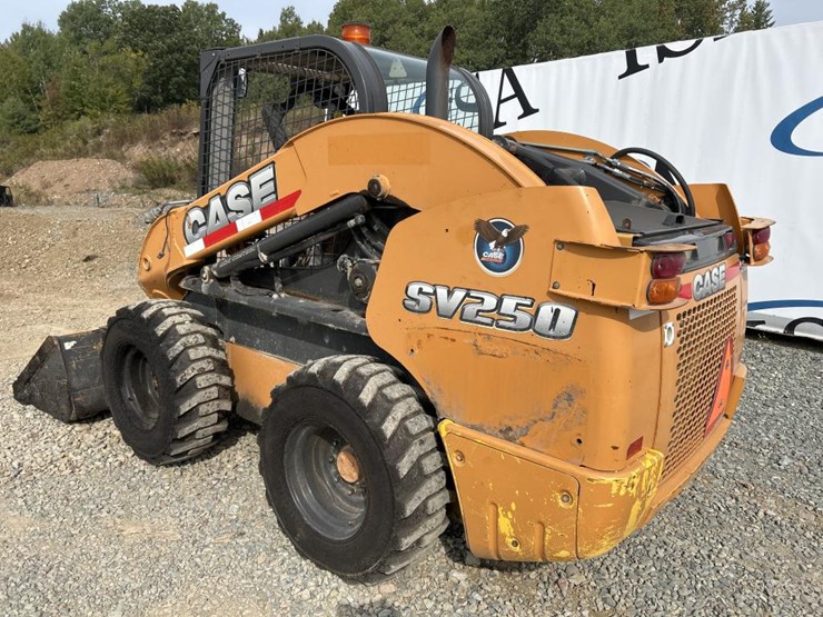 2015-case-sv250-image-3