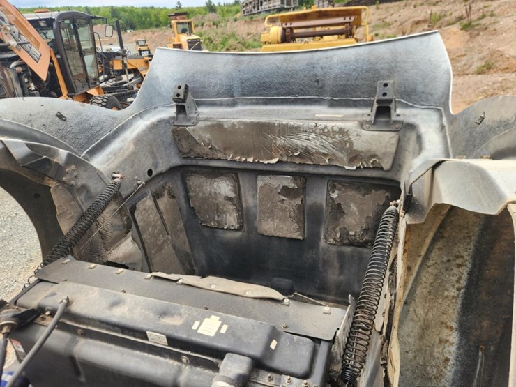 2019-western-star-4900sf-image-52