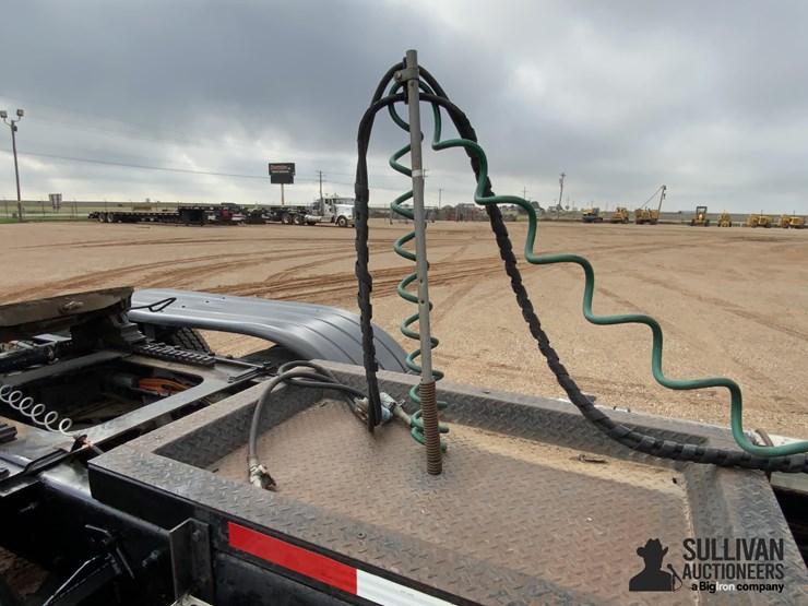 2003-kenworth-w900-image-19