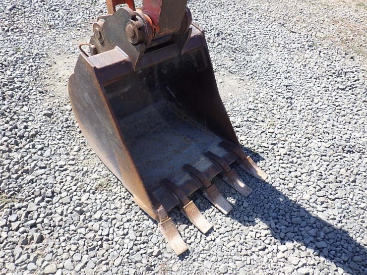 2014-kubota-kx057-4-image-7