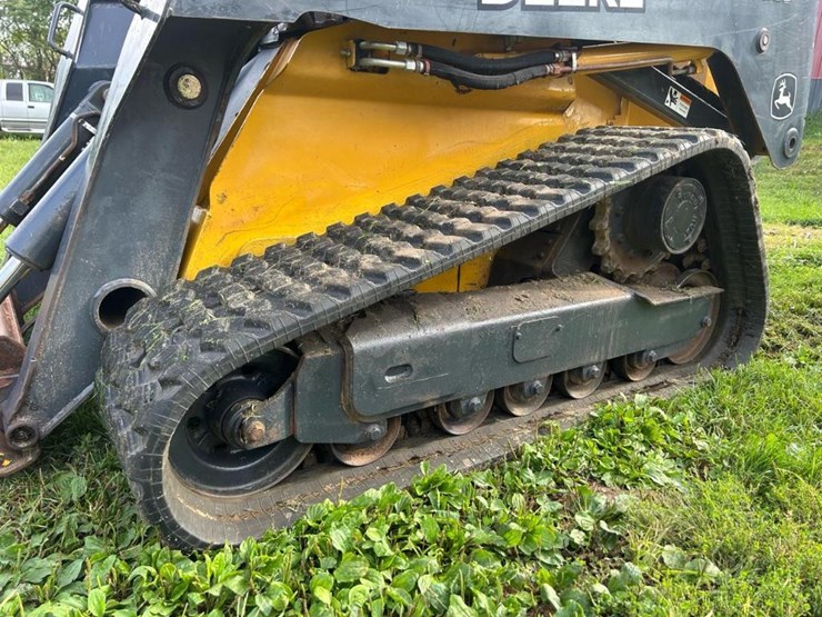 2012-deere-333d-image-20