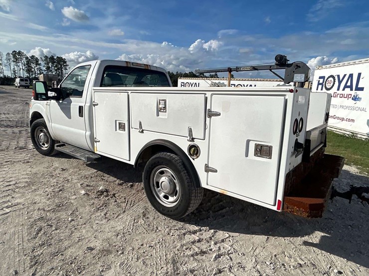 2014-ford-f350-image-4