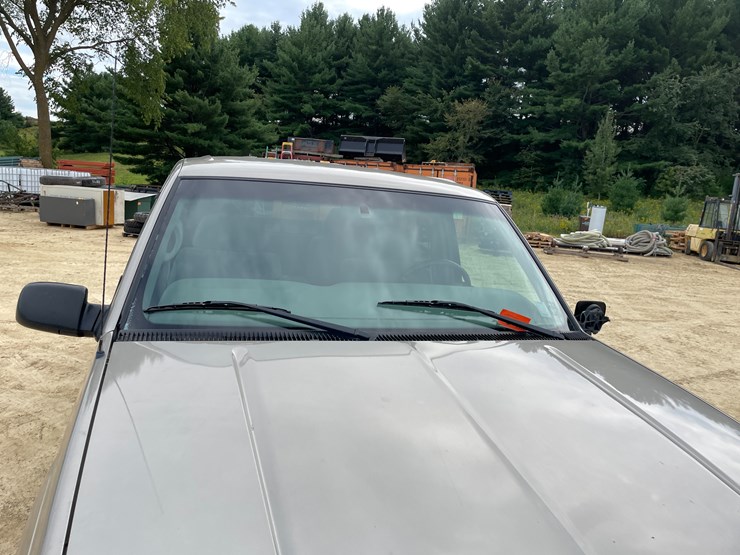 1999-gmc-2500-image-14