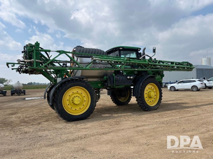 2018-john-deere-r4045-image-10