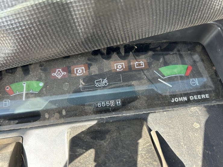 john-deere-425-image-32