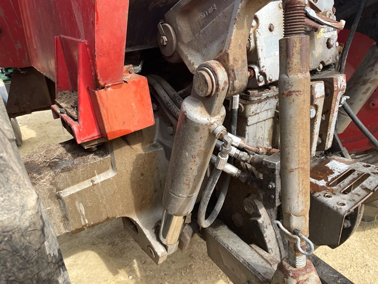 massey-ferguson-2705-image-49