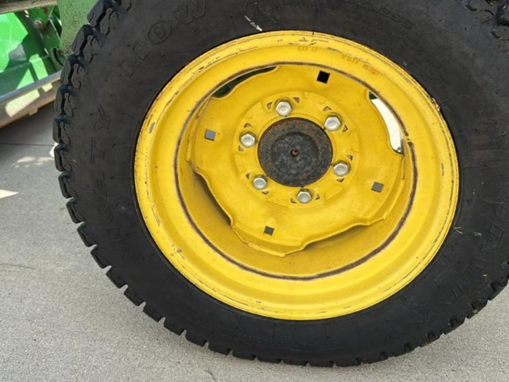 2007-john-deere-3520-image-35