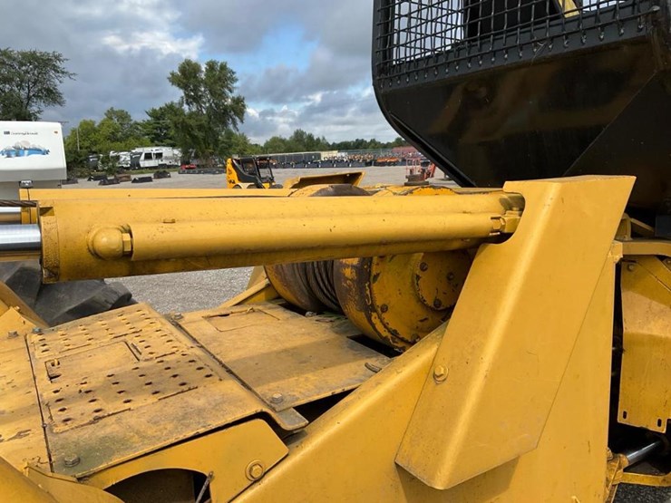 1985-deere-648d-image-65