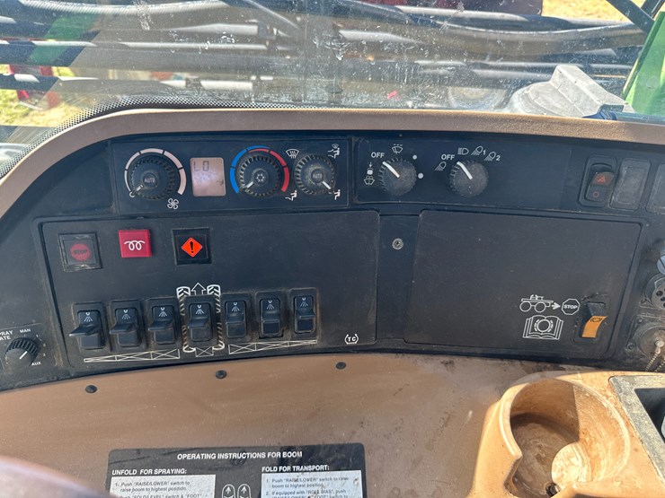 2011-john-deere-4730-image-72