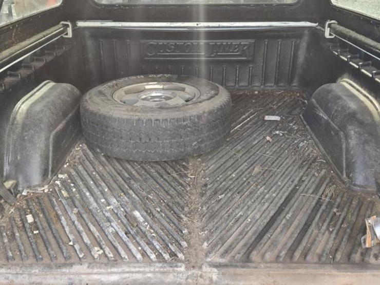 1994-chevrolet-silverado-image-18