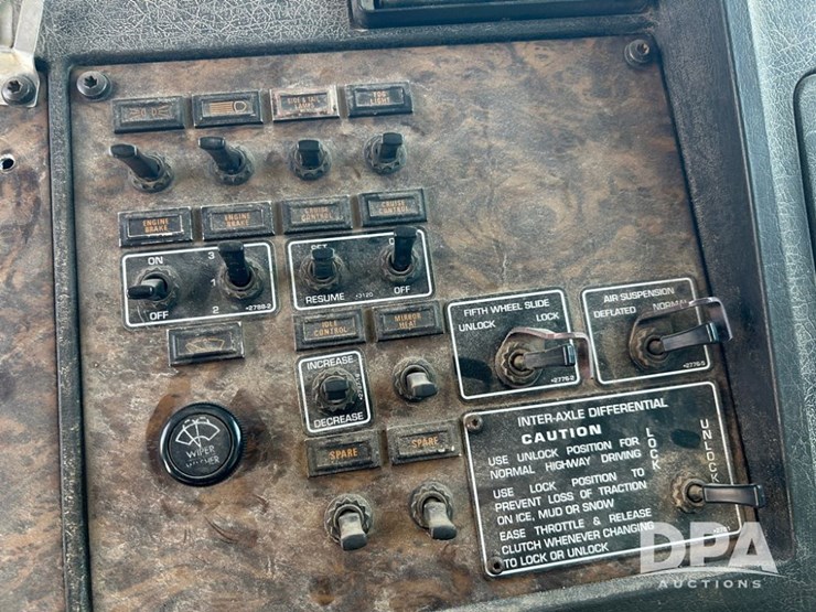 1995-kenworth-t600-image-43