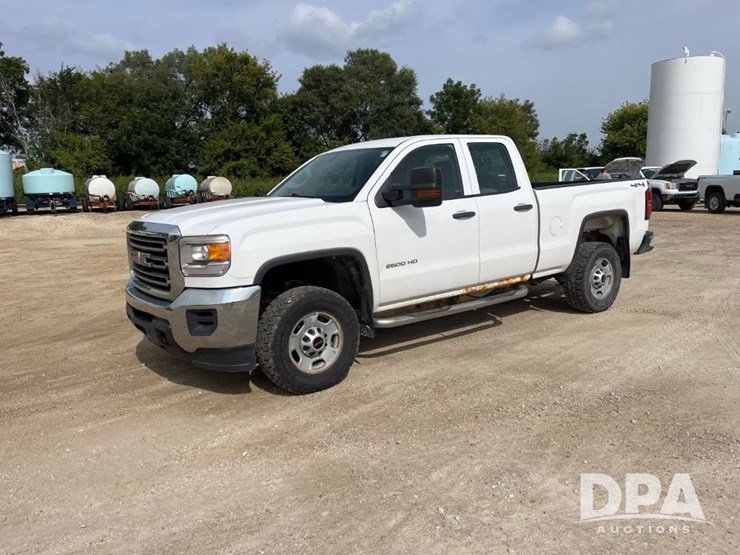 2015-gmc-2500-image-19