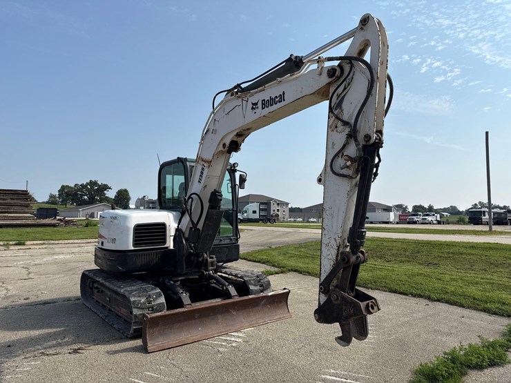 2017-bobcat-e85-image-8