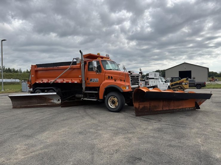 #1084-•-2006-sterling-tandem-axle-patrol-truck-image-7