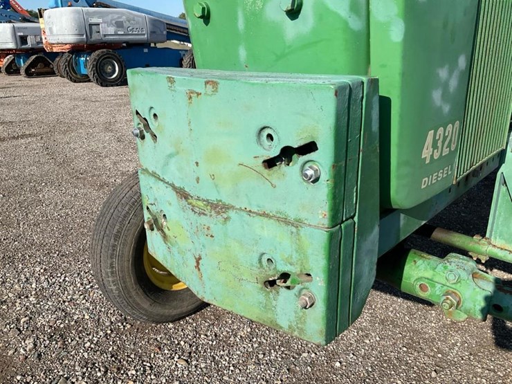 1972-john-deere-4320-image-12