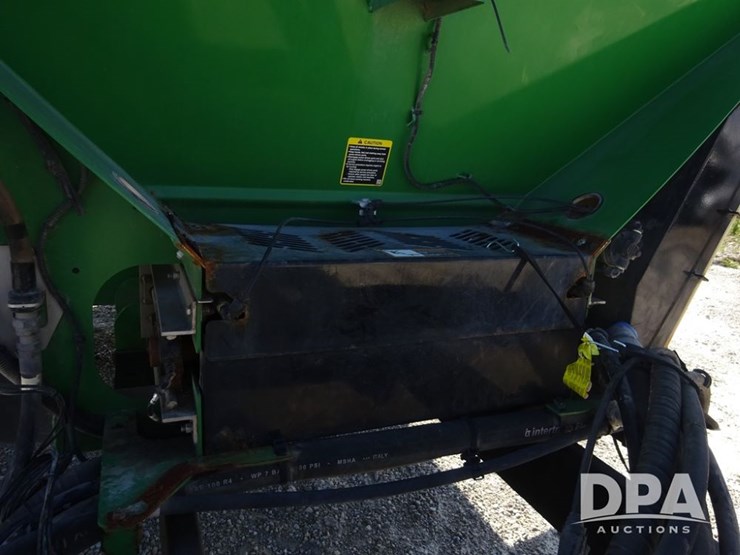 2020-john-deere-2020-image-35