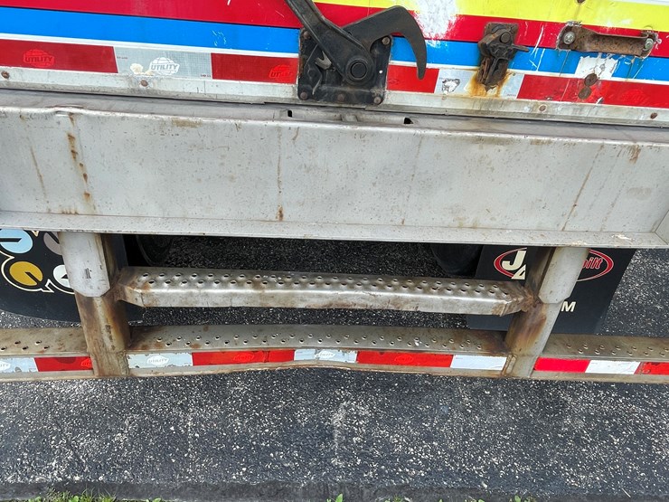2012-utility-van-image-9