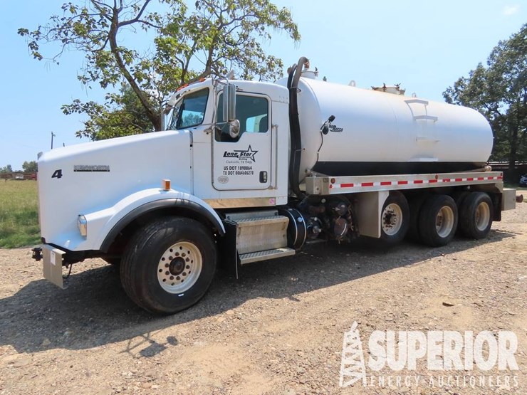 2015-kenworth-t800-image-1