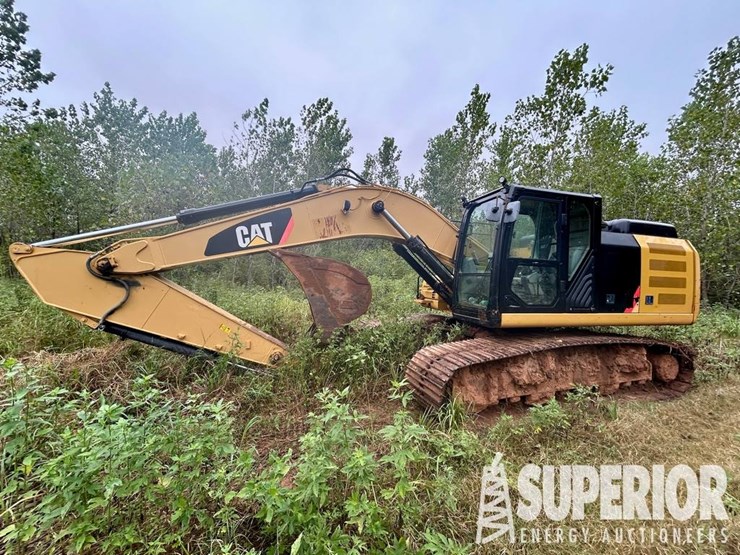 caterpillar-326fl-image-1