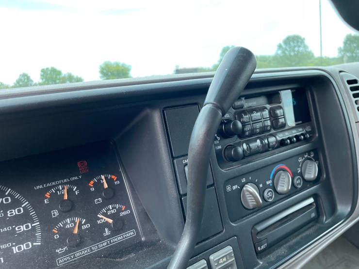 1999-gmc-2500-image-71