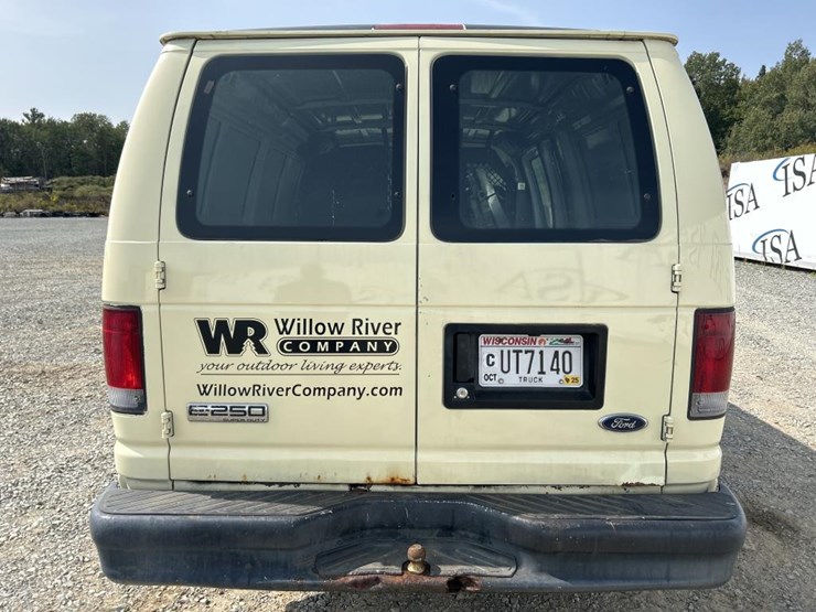 2008-ford-e250-image-4
