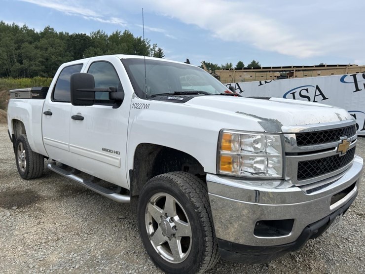 2013-chevrolet-2500hd-image-7