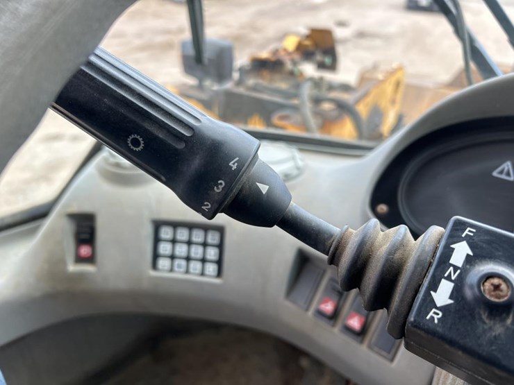 volvo-l110e-image-78