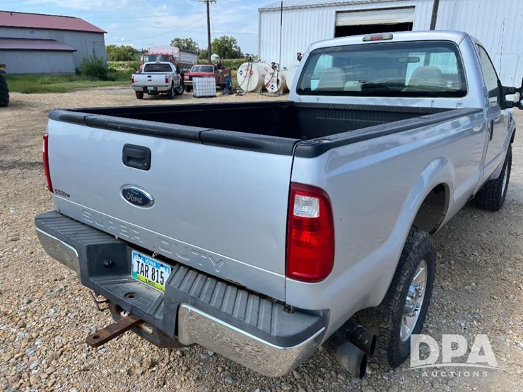 2008-ford-f350-xlt-image-32