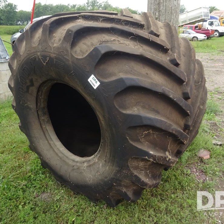 Good Year Flotation Tire (PZ13889)
