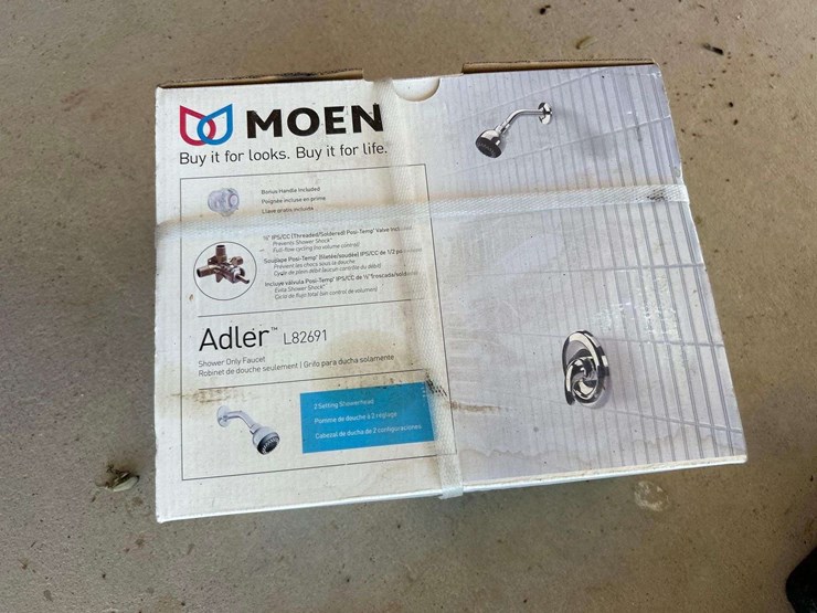 moen-adler-chrome-shower-set-image-1