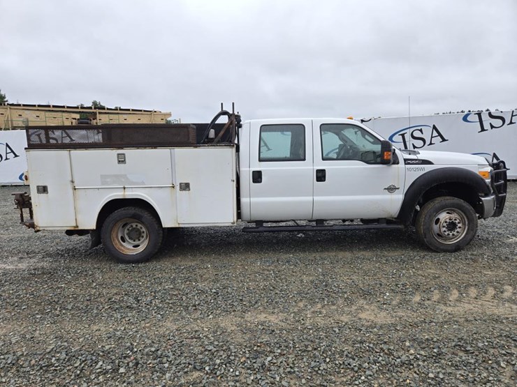 2011-ford-f550-image-6