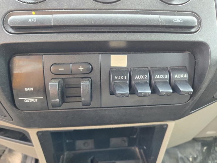 2008-ford-f550-image-50
