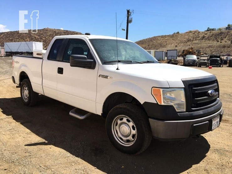 2013-ford-f150-xl-image-2