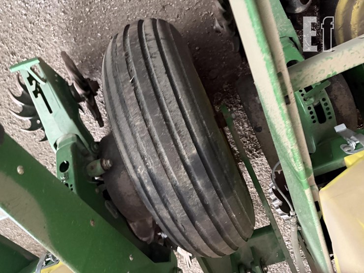 1997-john-deere-1770-image-14