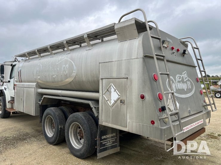 2010-freightliner-business-class-m2-petroleum-truck-(jn2961,-unit-491)-image-63