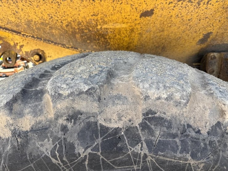 komatsu-hm400-2-image-68