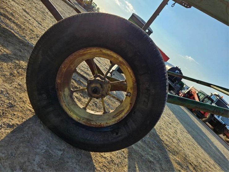 john-deere-350-image-24